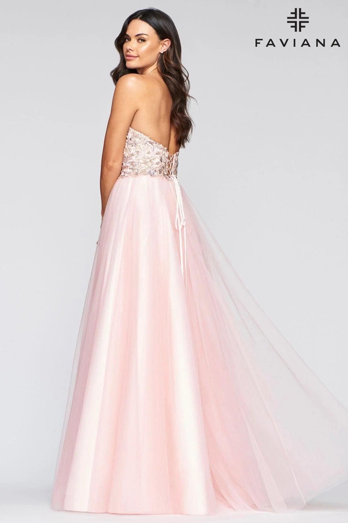 Long Tulle Strapless Prom Dress Ball Gown With Sweetheart Neckline