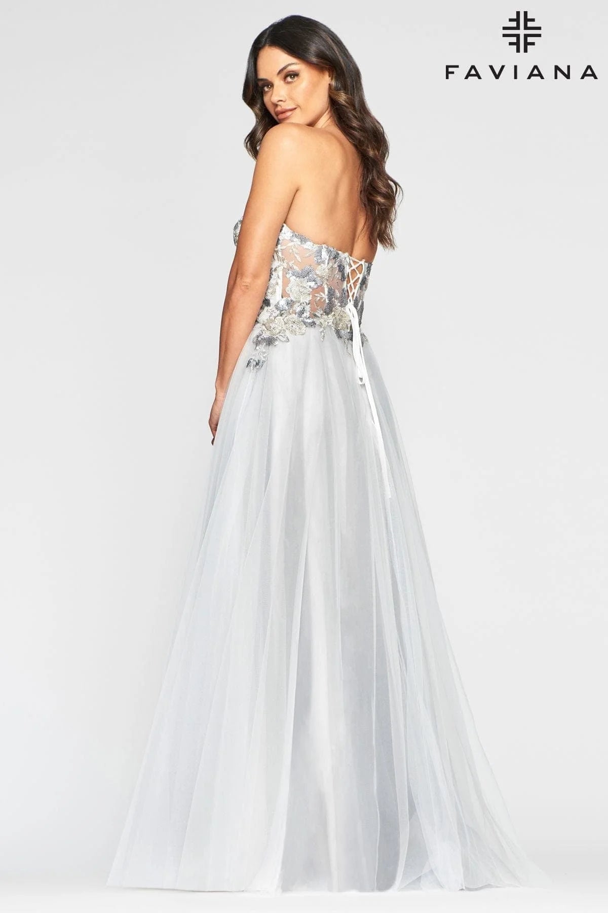 Sweetheart Neckline Long Tulle Prom Dress Ball Gown