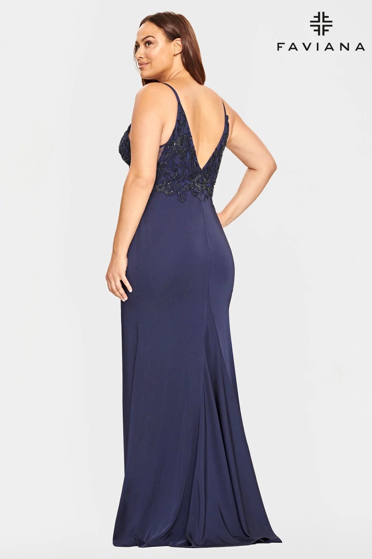 Plus Size V Neck Long Dress Featuring Applique Bodice