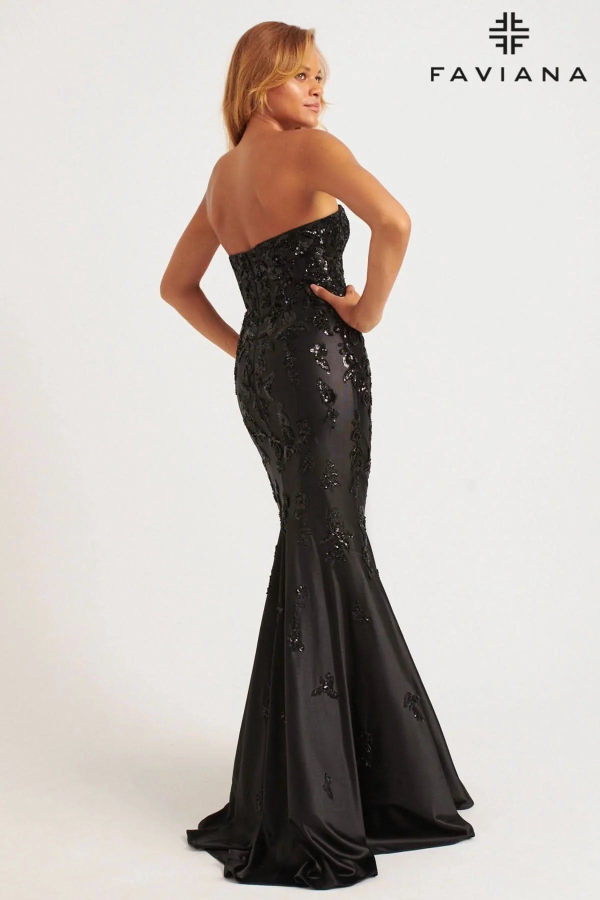 Black Strapless Mermaid Satin Dress With Sequin Appliqué | 11271