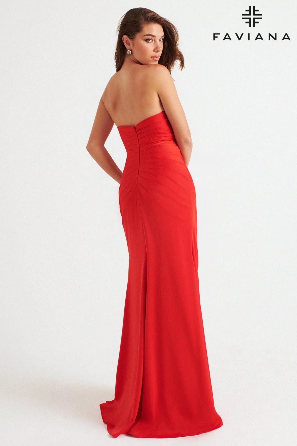 Long Evening Dress With Sweetheart Neckline and Pleating Detail | 11268