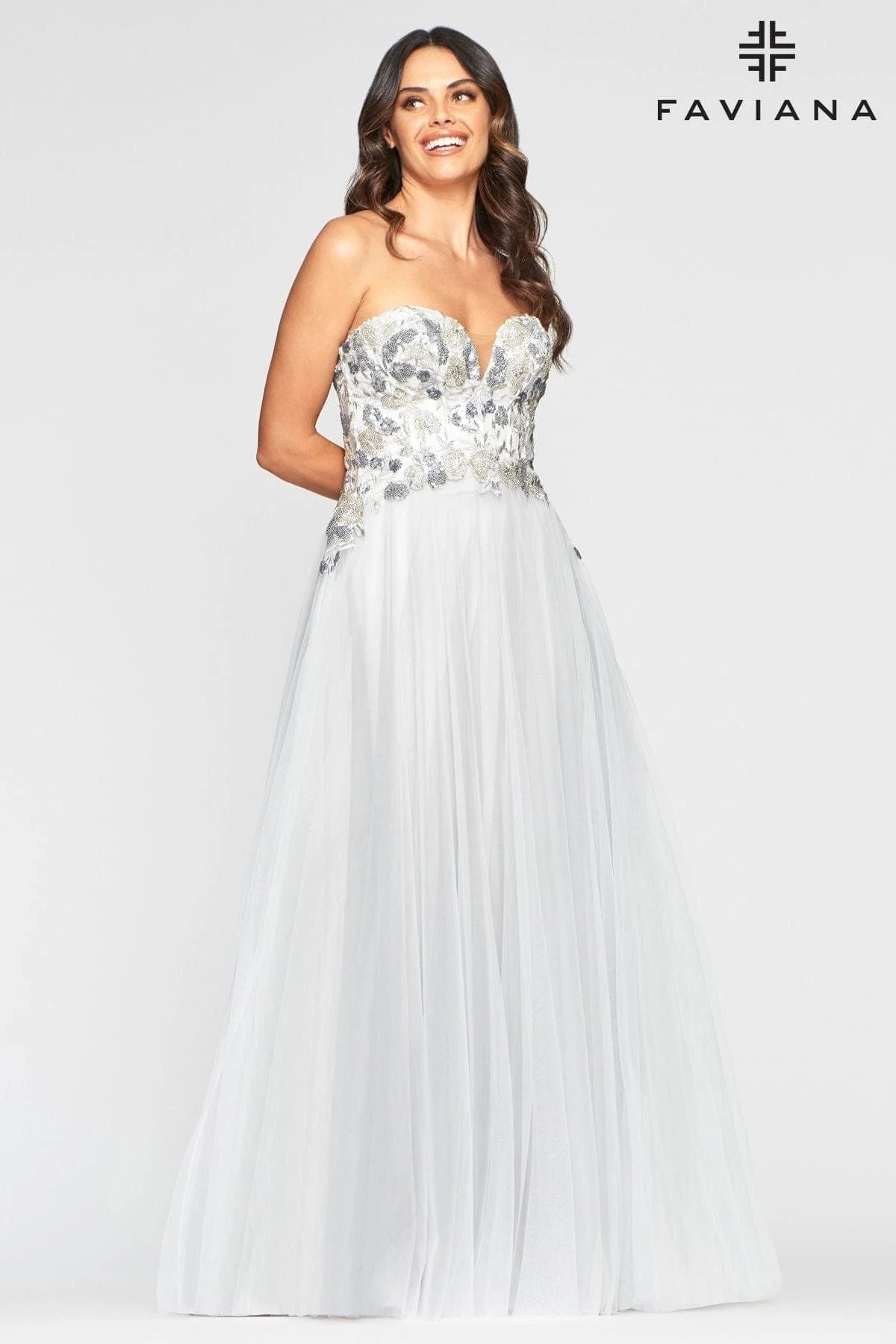 Sweetheart Neckline Long Tulle Prom Dress Ball Gown