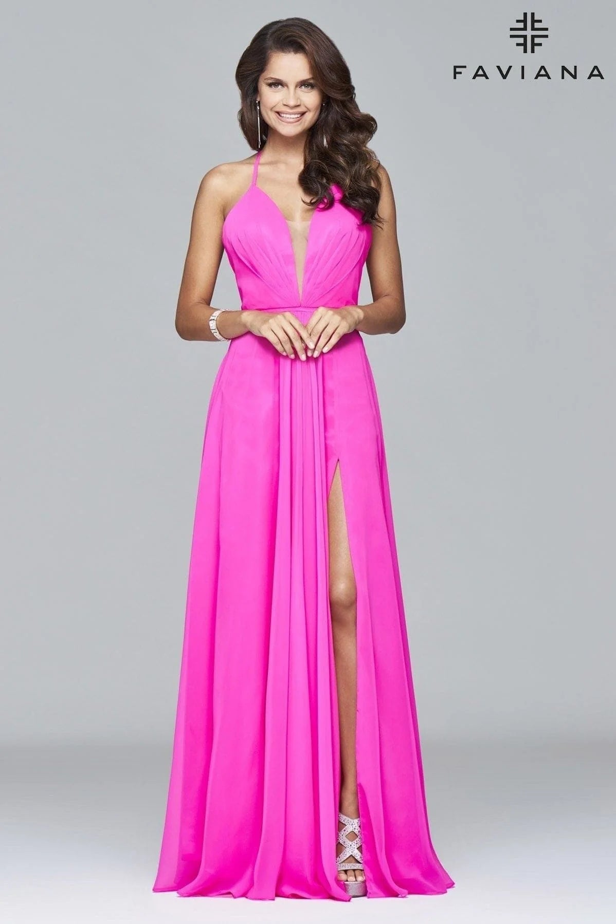 Chiffon V-Neck Evening Dress With Full Skirt And Lace-Up Back