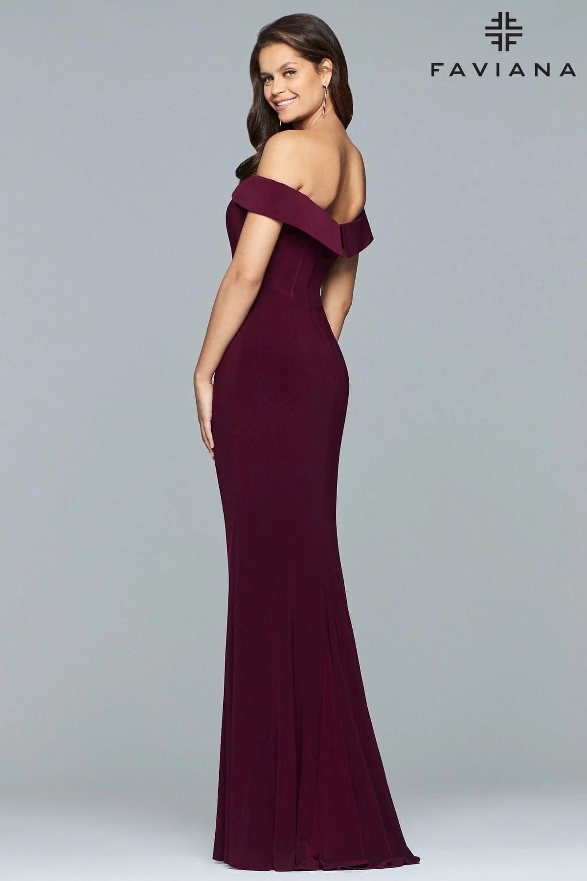 Long Jersey Off-The-Shoulder Dress With Slit