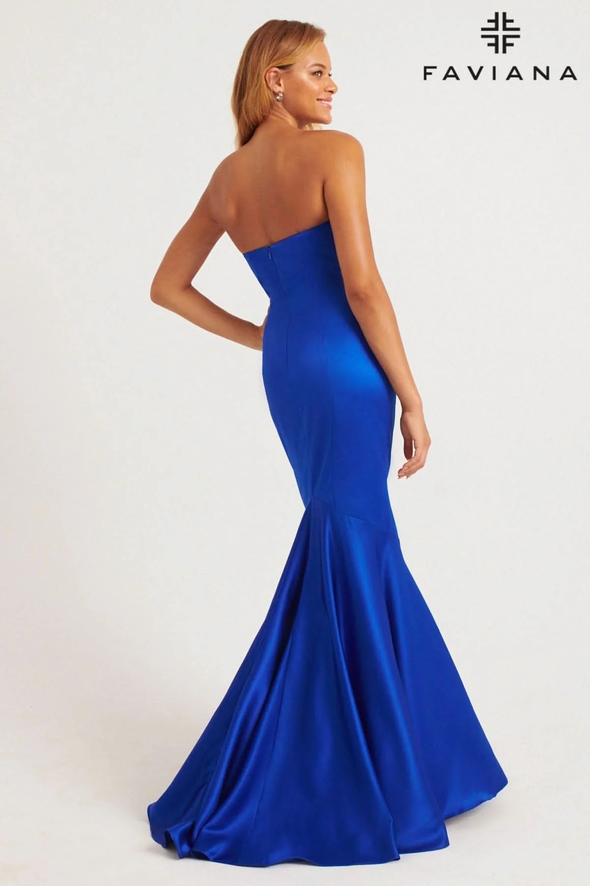 Royal Satin Mermaid Gown With Sweetheart Neckline | E11236