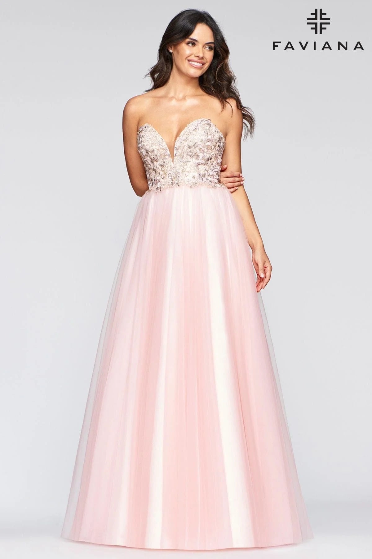 Long Tulle Strapless Prom Dress Ball Gown With Sweetheart Neckline