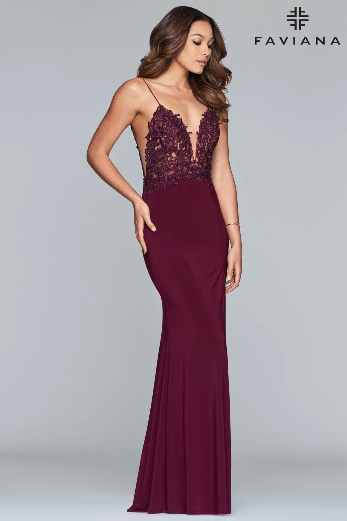 V Neck Dress With Lace Applique Bodice