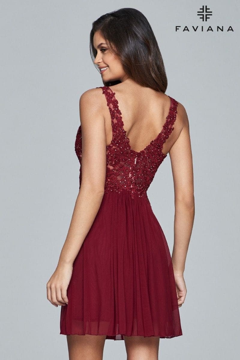 Short Mesh Cocktail Dress With Lace Applique