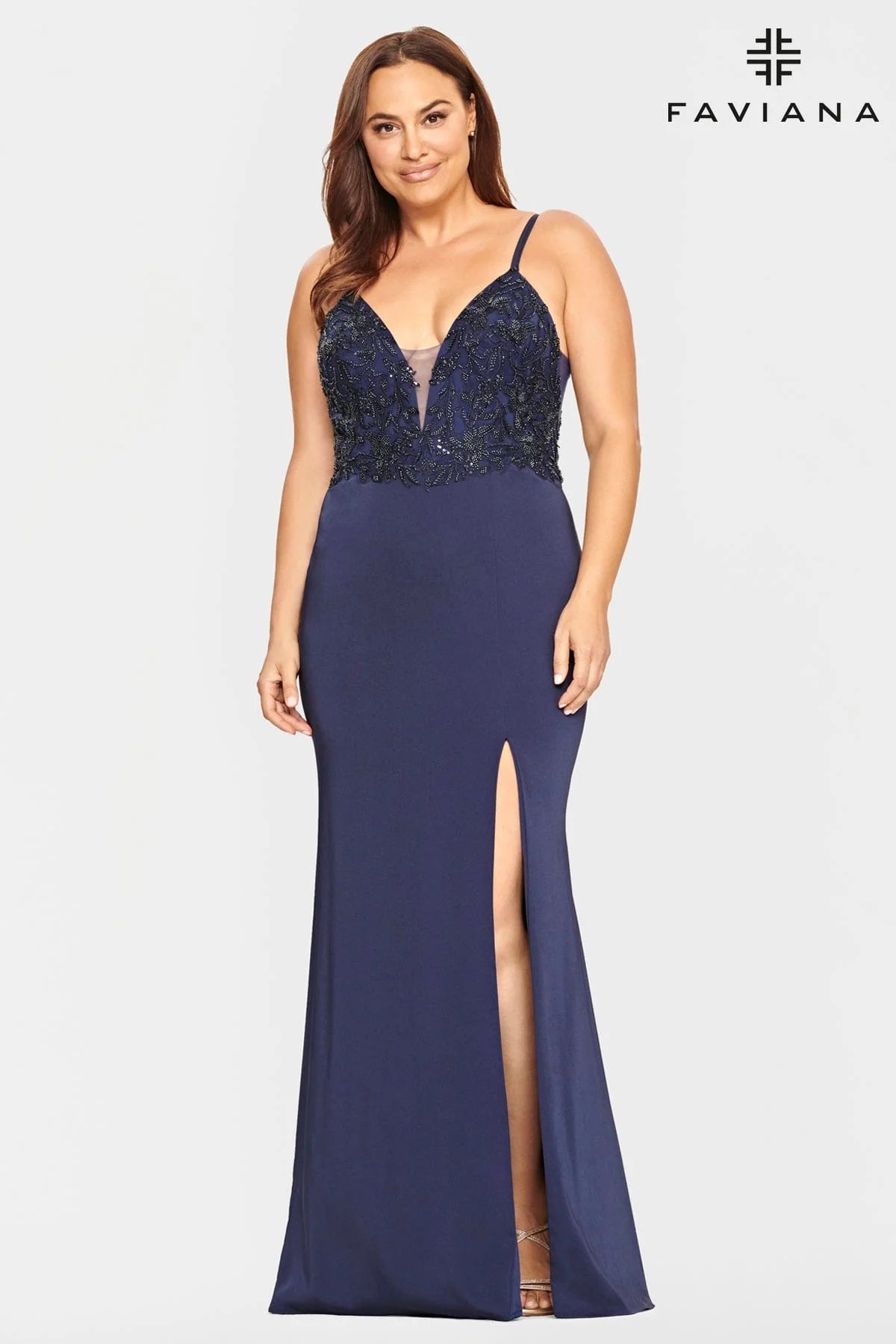 Plus Size V Neck Long Dress Featuring Applique Bodice